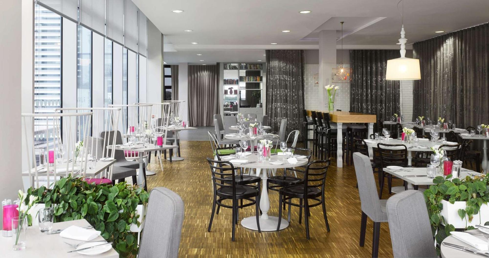 Radisson Blu Hotel East Midlands Airport Castle Donington Esterno foto